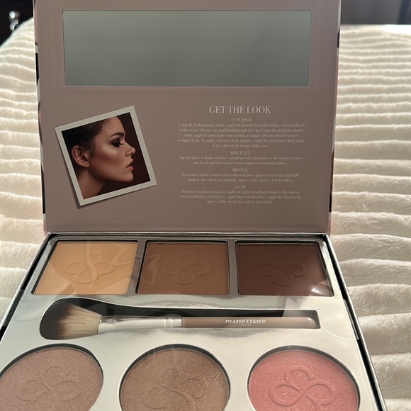 MARIE CLAIRE PARIS Runway Ready 7 PC Contour, Highlighter Blush Kit with Mirror. - Picture 3 of 6